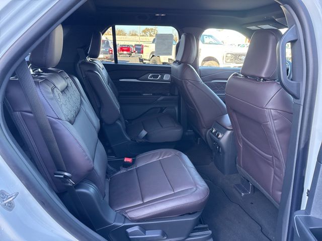 2026 Ford Explorer Platinum - Photo 34