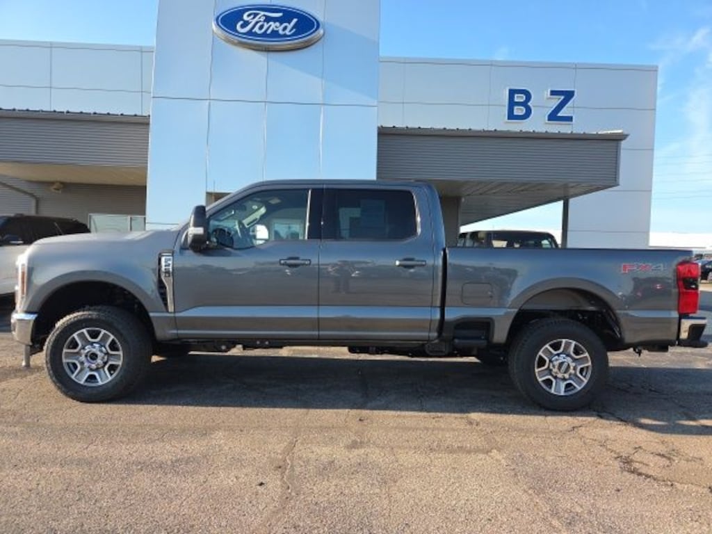 New 2026 Ford F-250SD Lariat Truck