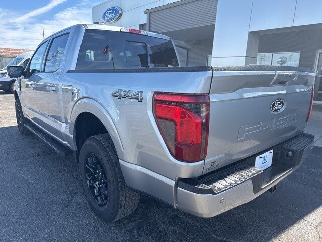 2025 Ford F-150 XLT photo 2