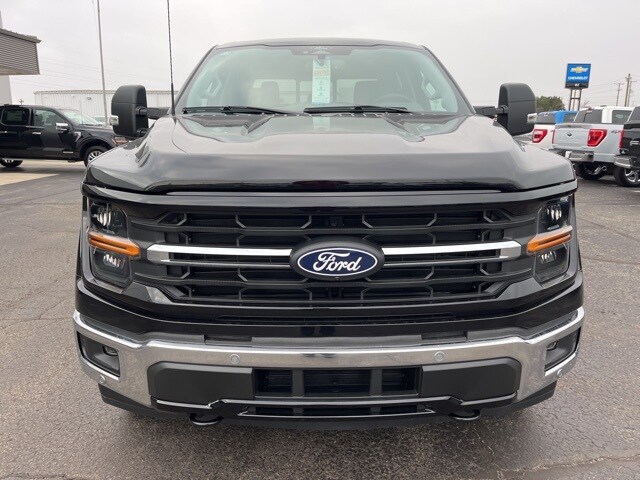 2024 Ford F-150 XLT photo 2