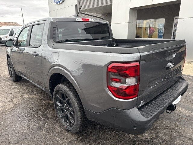 2025 Ford Maverick XLT photo 2