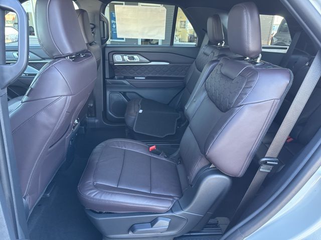 2026 Ford Explorer Platinum - Photo 28