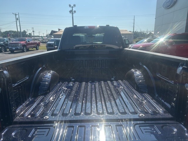 2025 Ford F-250 photo 4