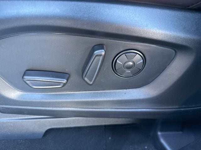2026 Ford Explorer Platinum - Photo 16