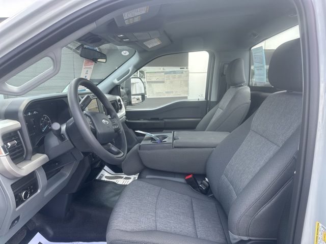 2025 Ford F-250 Super Duty XL - Photo 8