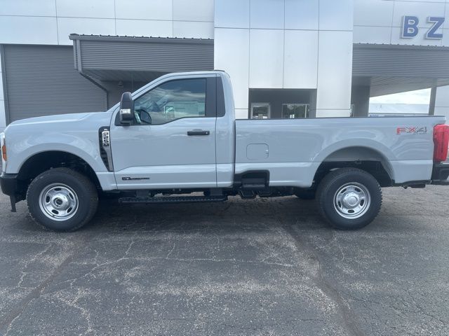 2025 Ford F-250 Super Duty XL - Photo 2