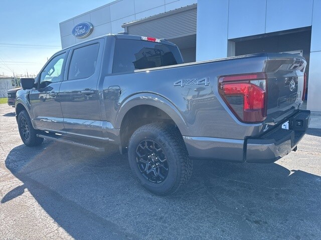 2025 Ford F-150 XLT photo 3