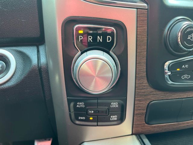 2018 RAM Ram 1500 Pickup Laramie - Photo 17