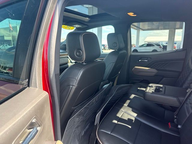 2023 GMC Canyon Denali - Photo 28
