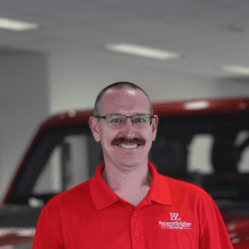 Staff member Jeff Mault from ID_9c743f