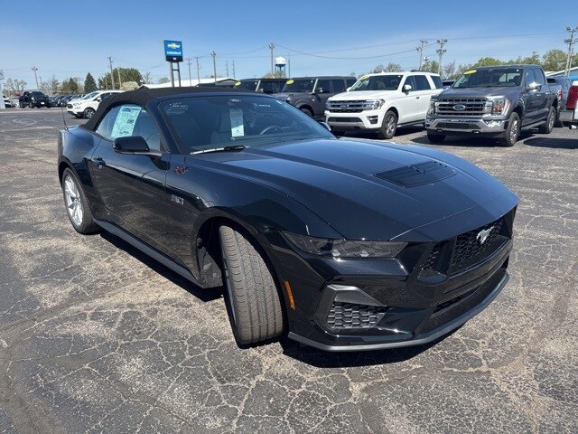2025 Ford Mustang GT Premium photo 3