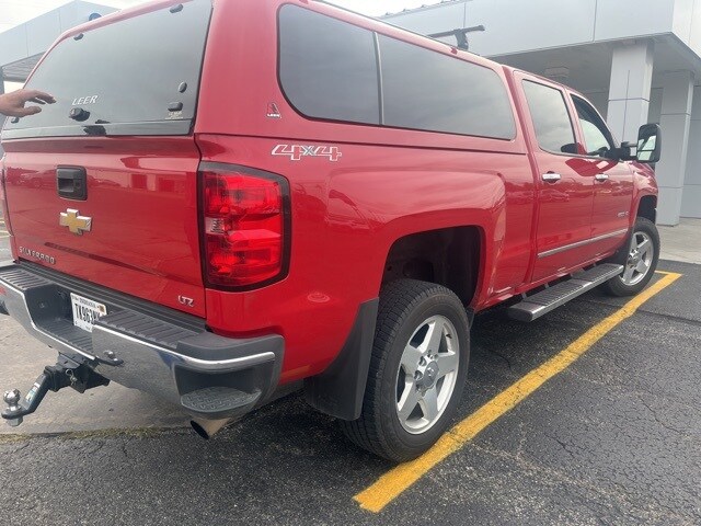 2015 Chevrolet Silverado 2500HD LTZ photo 2