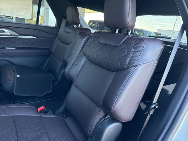 2026 Ford Explorer Platinum - Photo 29
