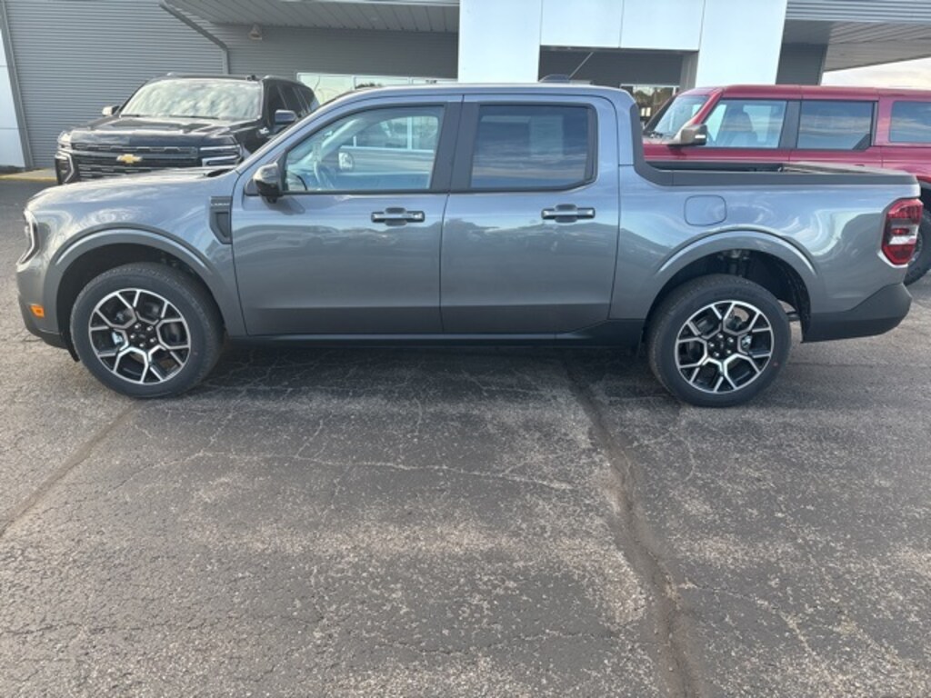 New 2025 Ford Maverick Lariat Truck