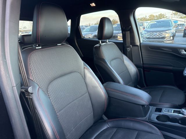 2023 Ford Escape ST-Line - Photo 36