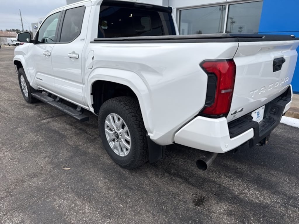 Used 2024 Toyota Tacoma SR5 Truck
