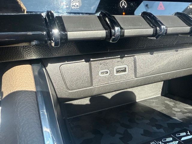 2023 GMC Canyon Denali - Photo 21