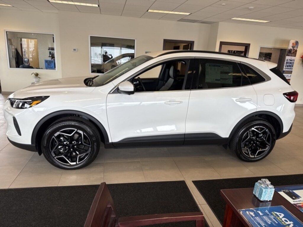 New 2026 Ford Escape Platinum SUV