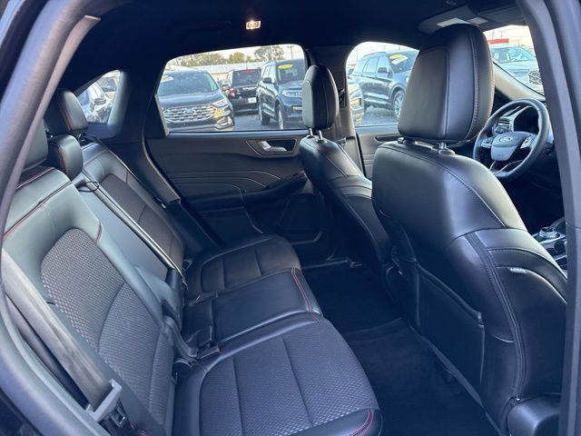 2023 Ford Escape ST-Line - Photo 31
