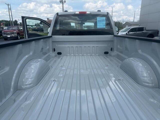 2025 Ford F-250 photo 4