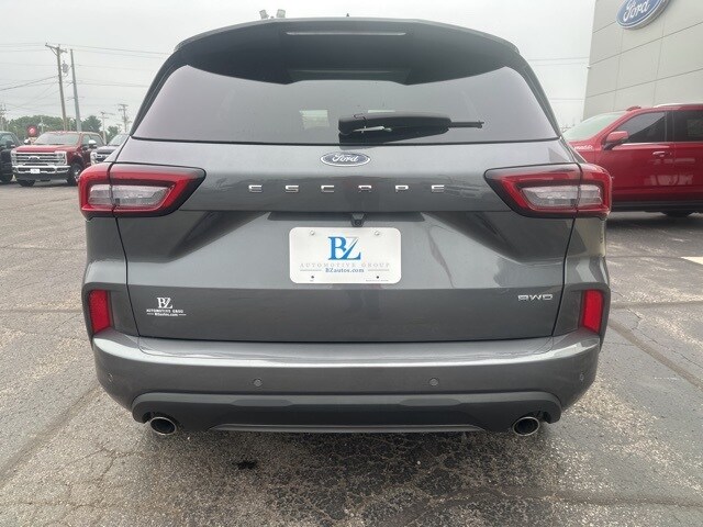 2023 Ford Escape ST-Line photo 3