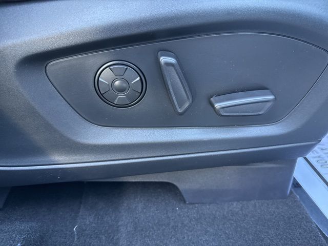 2026 Ford Explorer Platinum - Photo 40