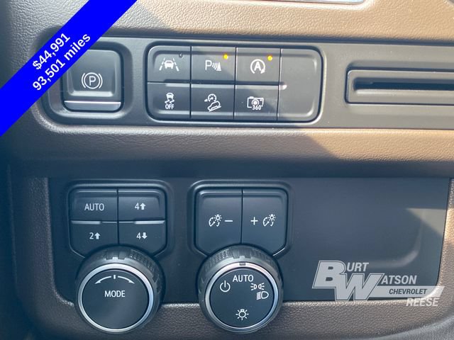 2023 Chevrolet Suburban Z71 - Photo 35