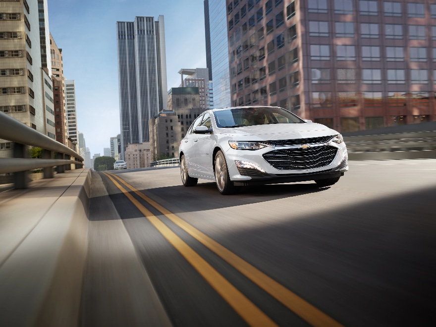 2019-Chevrolet-Malibu-RS-Sedan-L02-880x660.jpg
