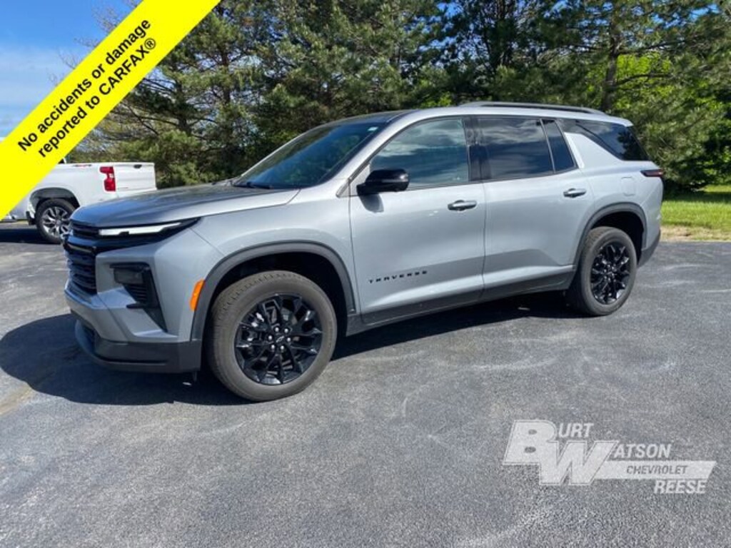 Used 2024 Chevrolet Traverse LT SUV