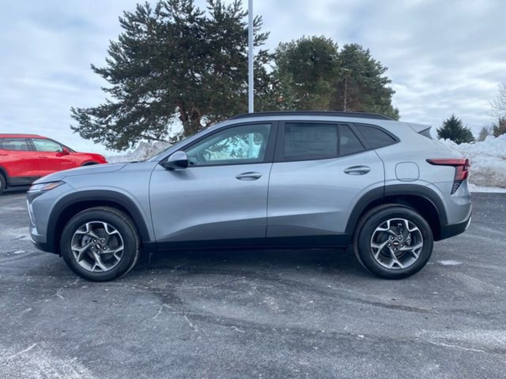 New 2026 Chevrolet Trax LT SUV