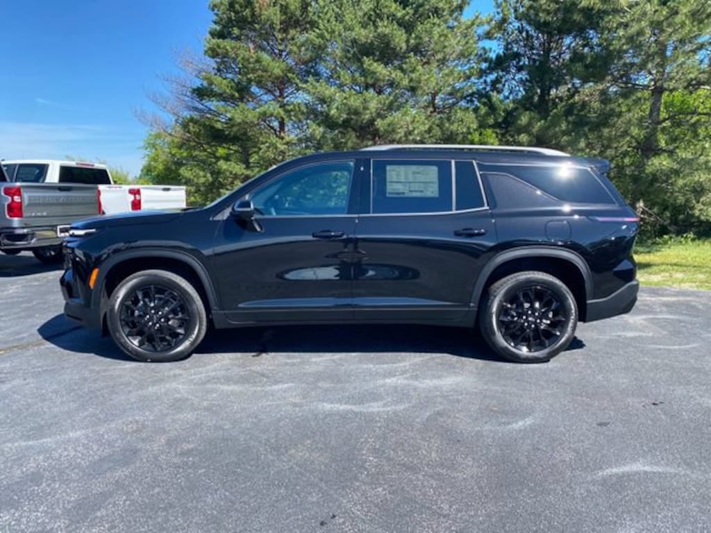 New 2026 Chevrolet Traverse LT SUV
