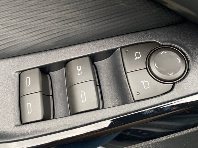 2026 Chevrolet Equinox LT - Photo 13