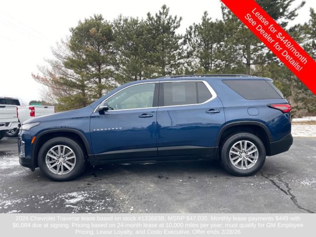 Used 2023 Chevrolet Traverse LT Cloth SUV