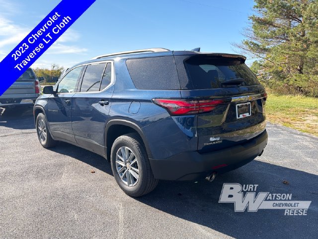 Used 2023 Chevrolet Traverse LT Cloth SUV