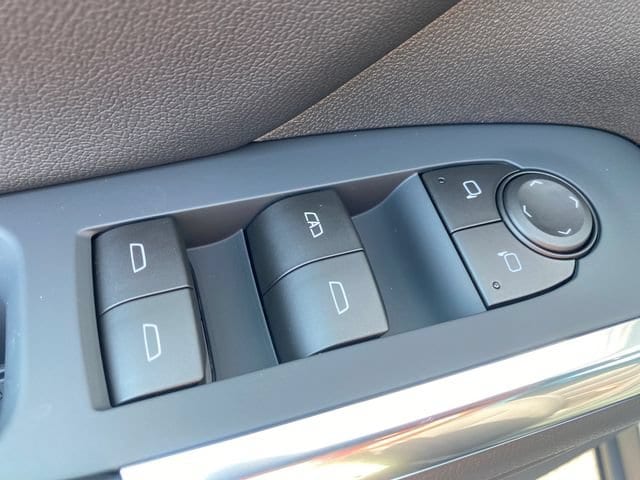 2026 Chevrolet Traverse LT - Photo 12