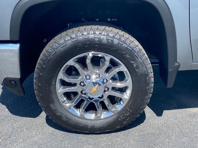 2026 Chevrolet Silverado 2500 HD LTZ - Photo 15