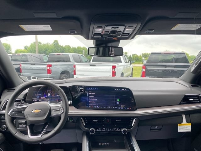 2026 Chevrolet Suburban Premier - Photo 24