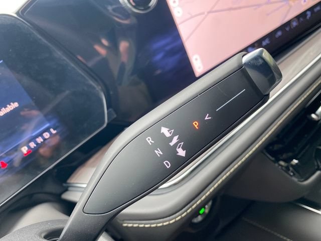 2026 Chevrolet Suburban Premier - Photo 33