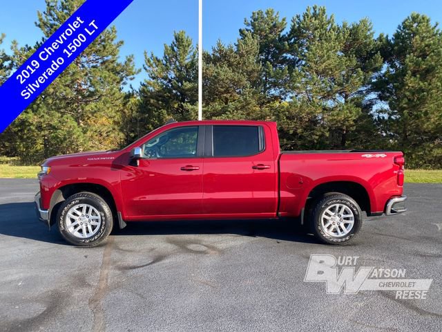 2019 Chevrolet Silverado 1500 LT photo 2