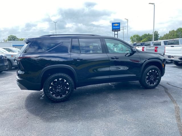 2027 Chevrolet Traverse Z71 - Photo 8