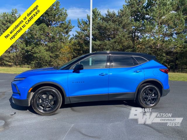 2024 Chevrolet Blazer 2LT photo 2