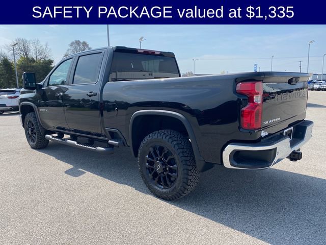 2025 Chevrolet Silverado 2500HD LT photo 3