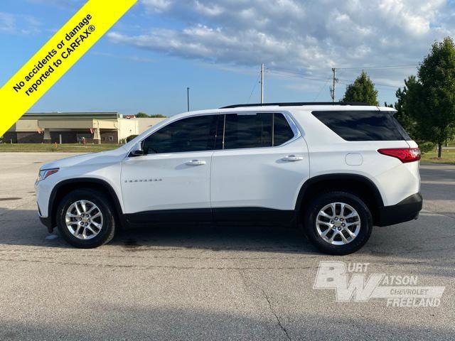 Used 2019 Chevrolet Traverse 1LT with VIN 1GNEVGKW0KJ228571 for sale in Freeland, MI