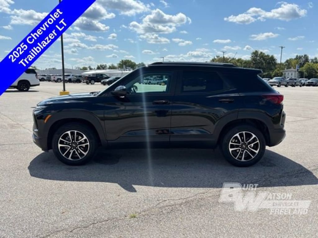 Used 2025 Chevrolet Trailblazer LT SUV