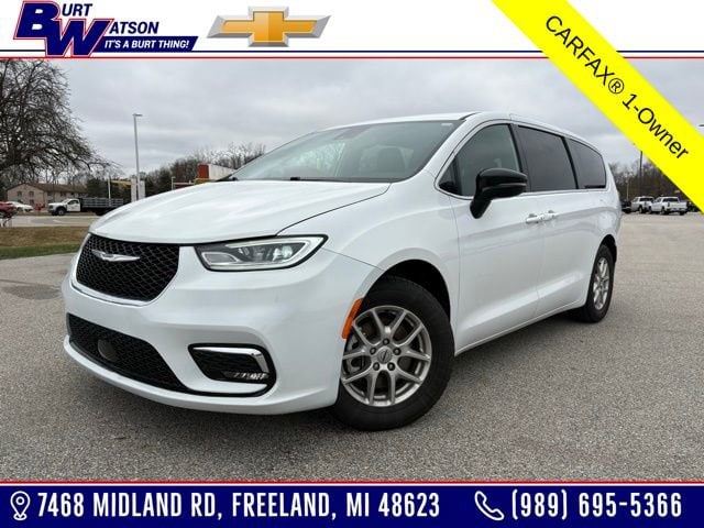 2025 Chrysler Pacifica Select