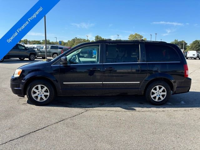 2010 Chrysler Town & Country Touring photo 2