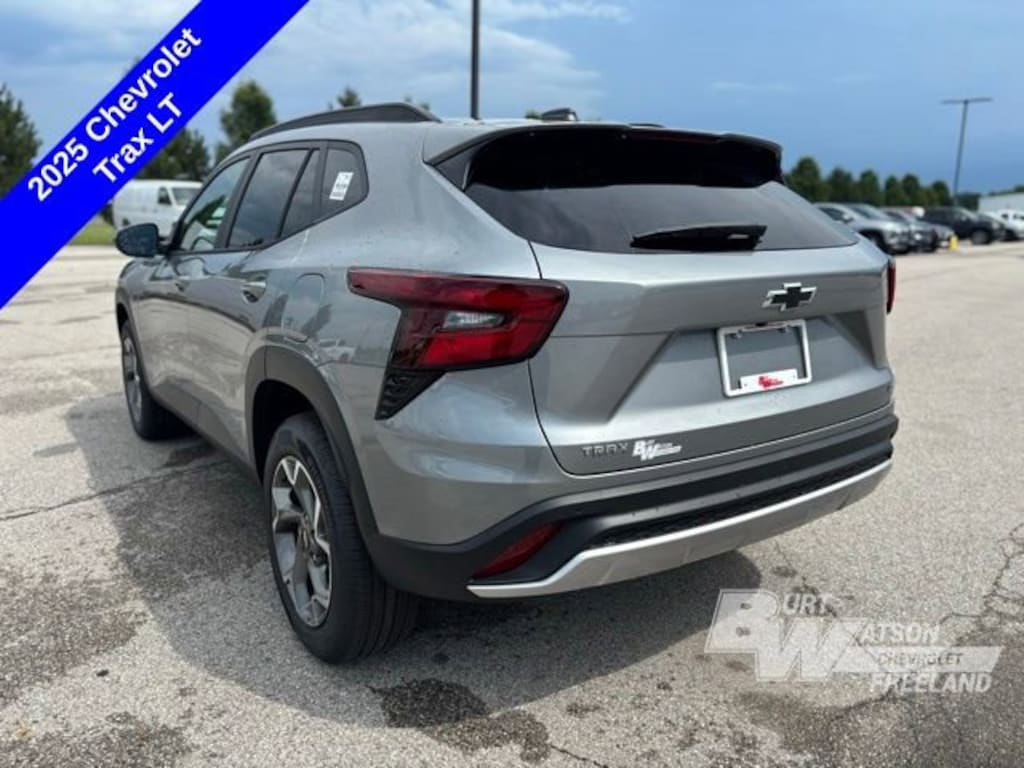 New 2025 Chevrolet Trax LT SUV
