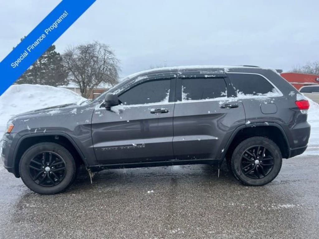 Used 2017 Jeep Grand Cherokee Laredo