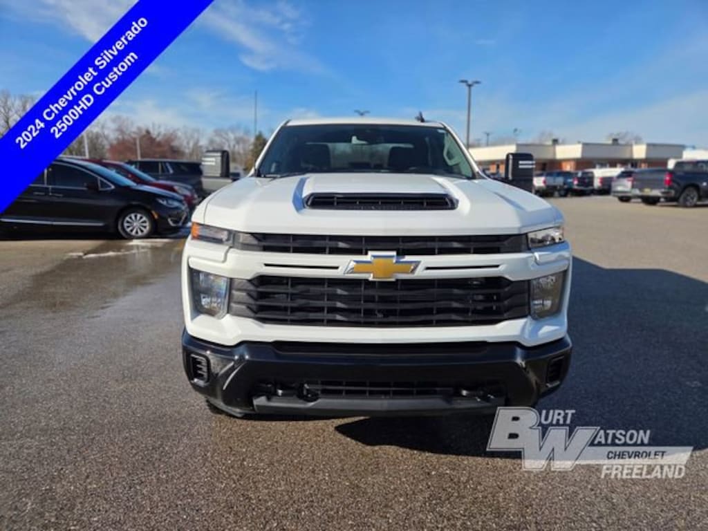 Used 2024 Chevrolet Silverado 2500 HD Custom Truck