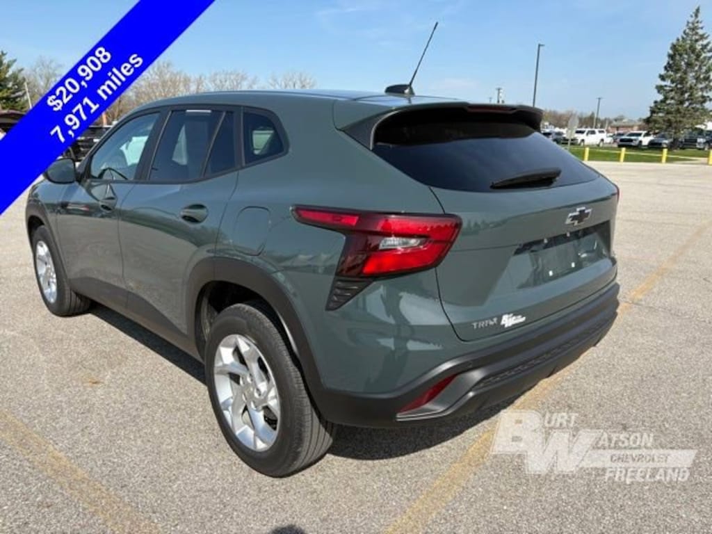 Used 2025 Chevrolet Trax LS SUV